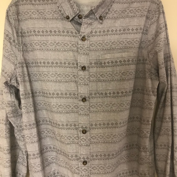 🗿🛸⚓️Tribal Long Sleeve Grey Button Down! - Picture 2 of 4